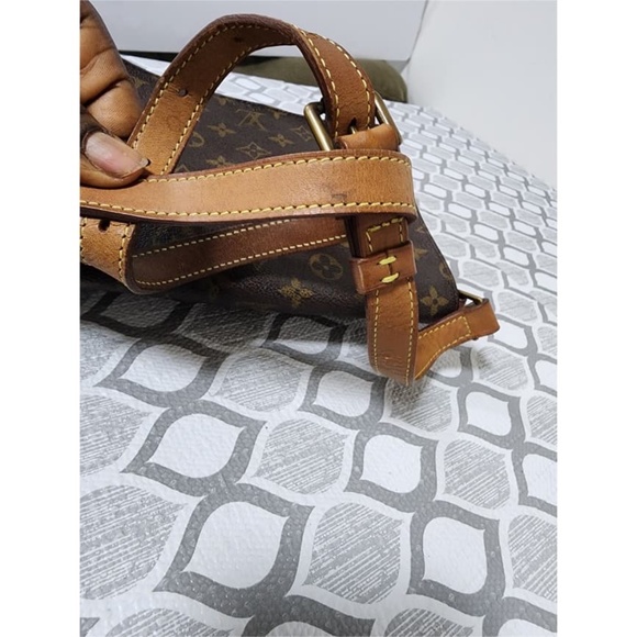 Authentic Louis Vuitton Monogram Canvas Musette Tango Strap Bag - Picture 7 of 15